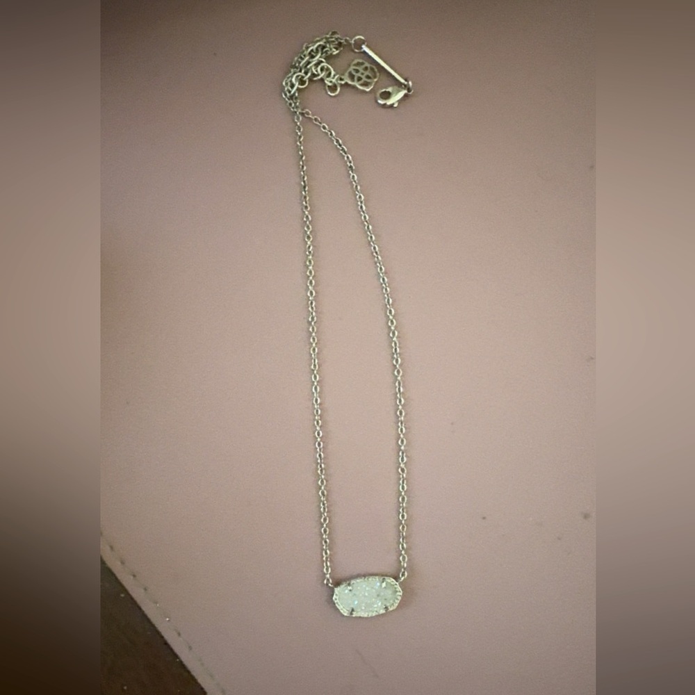 🌥️Kendra Scott Elisa Necklace🌥️